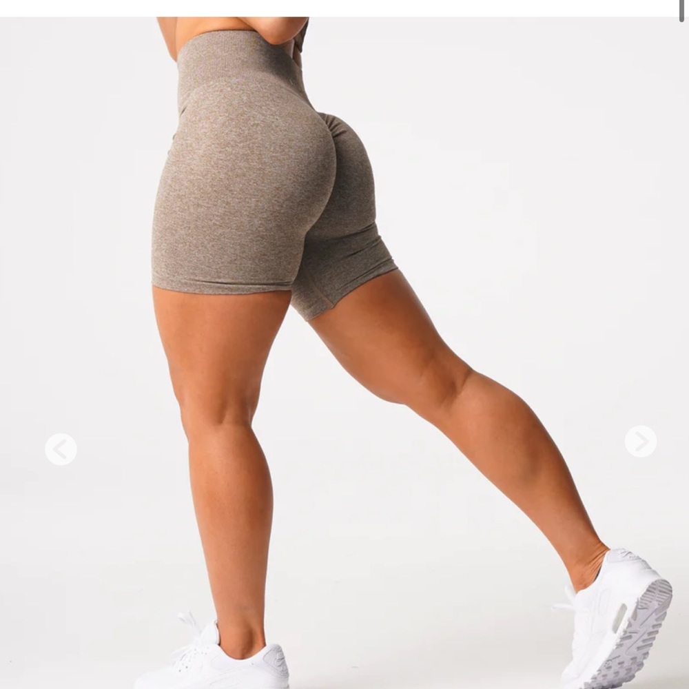 NVGTN Mocha scrunch shorts